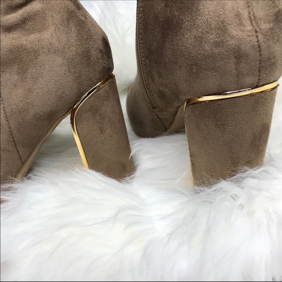 LAST PAIR Size 8,5❗️TAUPE ALMOND TOE ANKLE BOOT 👢 - Picture 4 of 6